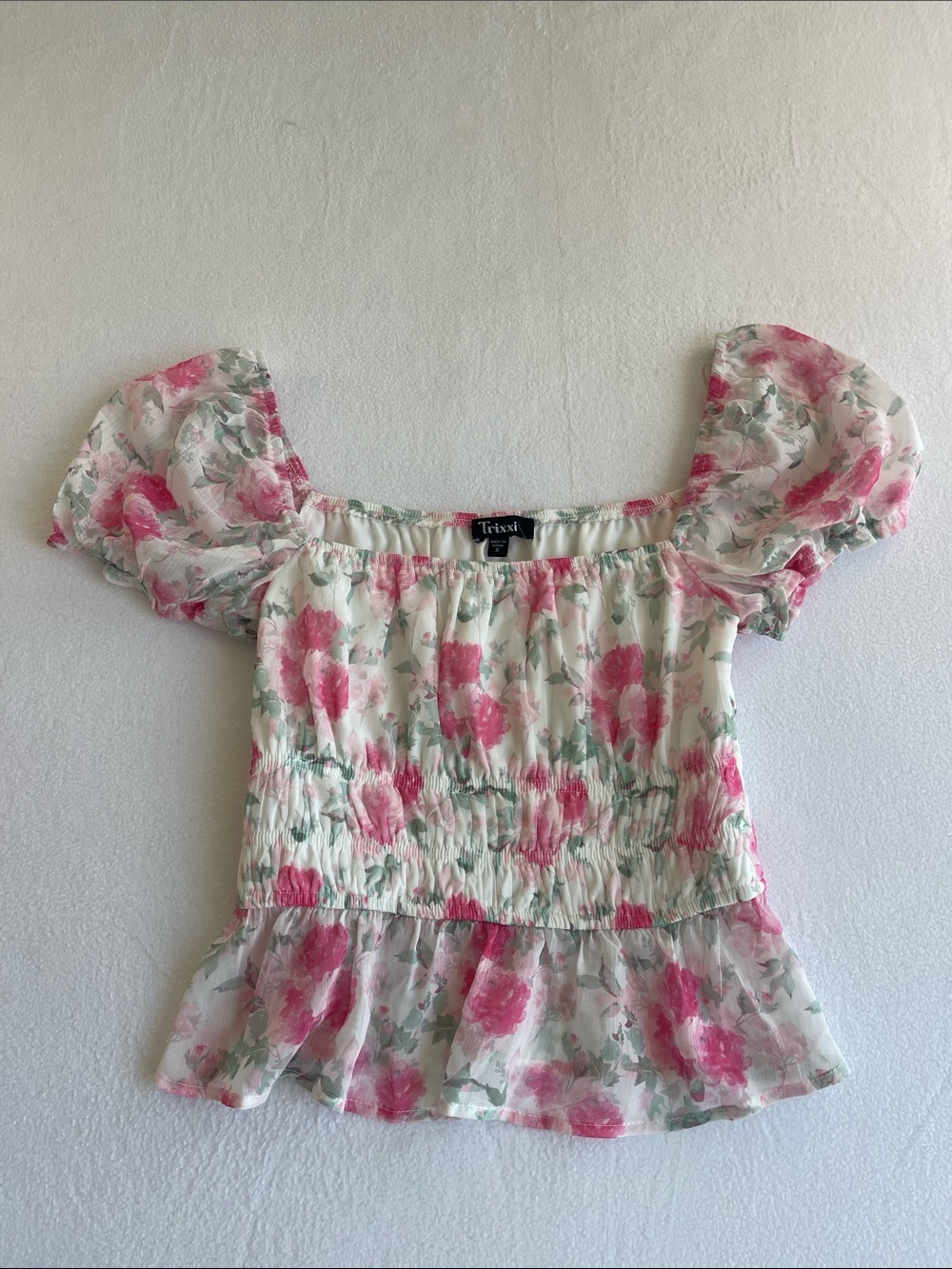 Trixxi White Pink Floral Puff Sleeve Top Size S NWOT Coquette